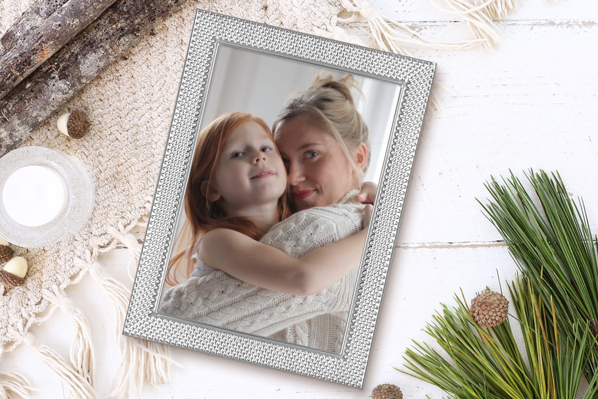 Personalised Photo Frames: The Perfect Heartfelt Christmas Gift