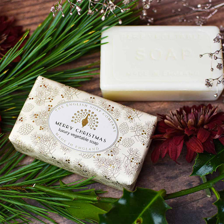 English Soap Company – Festive Favourites Christmas Soap Bar Collection (6 x 190g) from our Luxury Bar Soap collection by The English Soap Company