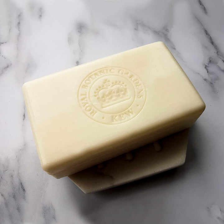 Kew Gardens Geranium & Basil Soap Bar from our Luxury Bar Soap collection by The English Soap Company