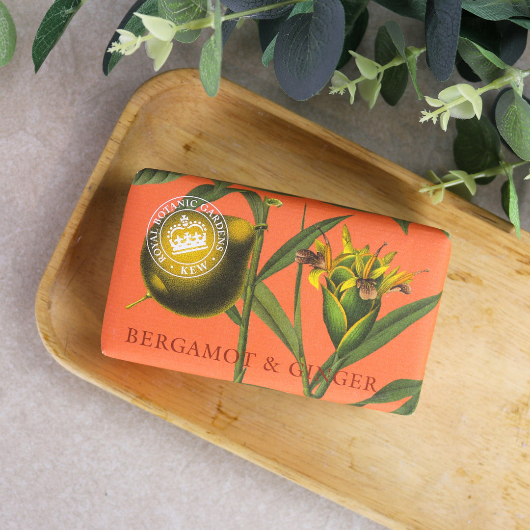 Royal Kew Gardens – Fragrant Harvest Soap Bar Collection (6 x 240g) from our Luxury Bar Soap collection by The English Soap Company